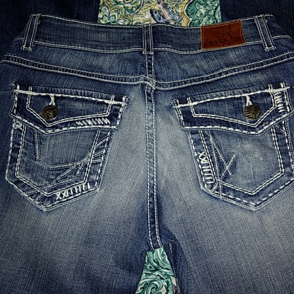 Sold - Picture 2 of 4